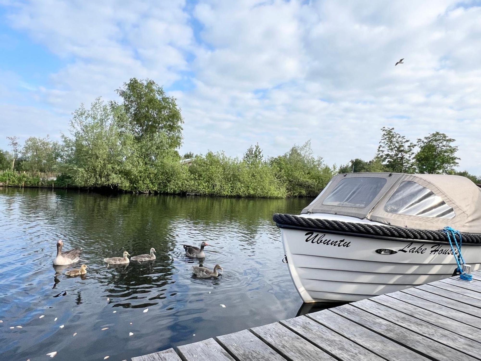 New - Private Residence With Sauna - On A Lake Near Amsterdam Vinkeveen Exteriör bild